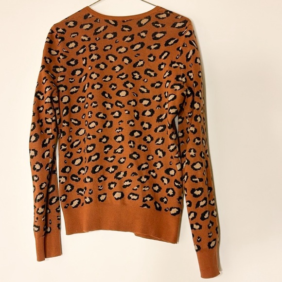 Ann Taylor leopard print button down long sleeve knit brown cardigan - Picture 3 of 4